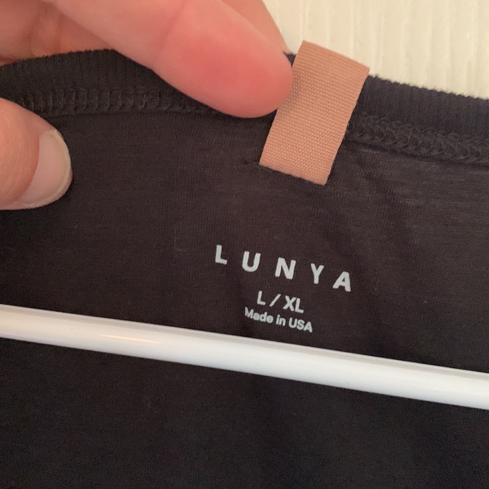 Lunya Crop - Picture 3 of 5